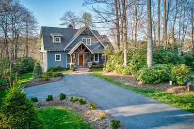 Image de Bluebird Cottage -Upscale home in Sweetgrass near Blowing Rock. Fishing, hiking