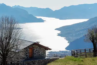 Image de Agréable appartement dans une maison de vacances pour 6 personnes avec Wifi, Tv, patio et parking