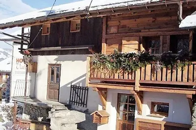 Image de Chalet cosy 3-4 pers, idéalement situé, à 500m des pistes et 100m des commerces