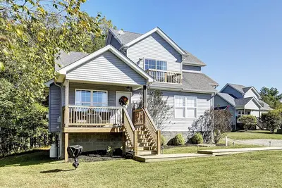 Image de Ridge Retreat 42 Sleeps 8 + Crib. New Hot Tub