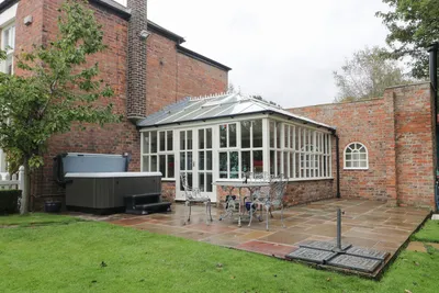 Image de Ash Tree Lodge, pet friendly, with hot tub in Burton Pidsea