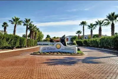 Image de \"Desert Blossom\"- Exceptionally Relaxing Vacation Destination!