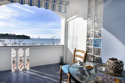 Image de Studio Toni Savudrija with sea view balcony, Wi-fi, parking space