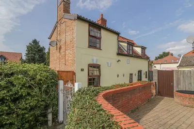 Image de Rose Cottage, pet friendly, with a garden in Felixstowe, Suffolk