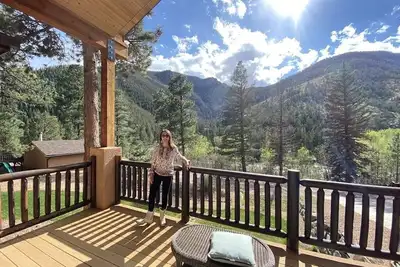 Image de Perfect Pike's peak basecamp location & spacious luxury for active family\/group