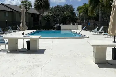 Image de Cute coastal 1 bedroom - 1st floor unit