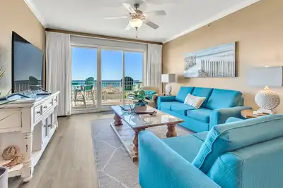 Image de Beach Front Condo! 3 Beds, 3 Baths, 2 Pools & Hot Tub, Gorgeous views of Gulf!