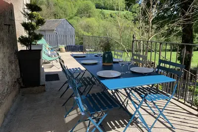 Image de Superbe Gites 14 personnes avec salle de billard dans le tarn sud France