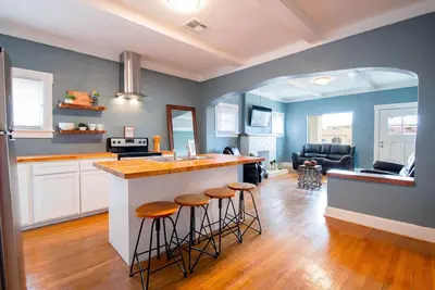 Image de Beautiful bungalow located in the heart of El Paso