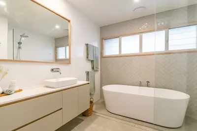 Image de From the minute you walk in the front door you will be in awe of the styling.