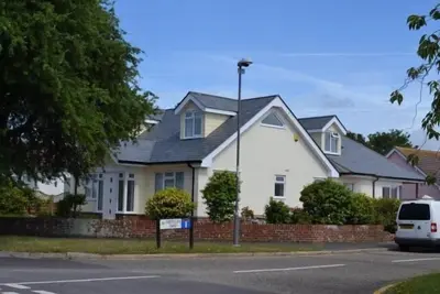 'Lazy Days', a luxurious property centrally located in Mudeford