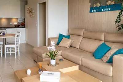 Image de Port-Louis: Appartement T2 avec Terrasse, Parking et Wifi