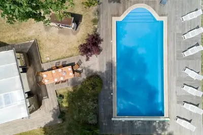 Image de So Villa Ecottay (28) - Piscine chauffée - Sauna - 2h Paris - 30p.