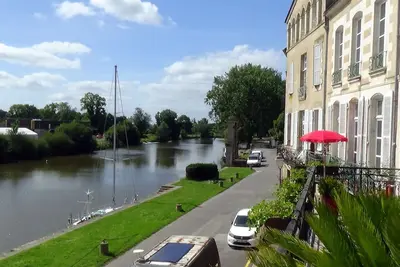 Image de Grand appartement de charme sur la rivière
