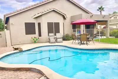Image de 4 Bedroom Home in Augusta Ranch Golf Neighborhood with Pool, Adjustable Beds