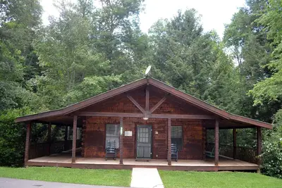 Image de cozy cabin in the woods-