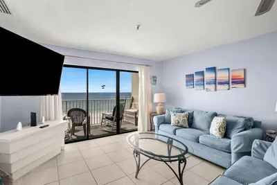 Image de Sea Breeze 504 Gulf Front Balcony with Heated Pool