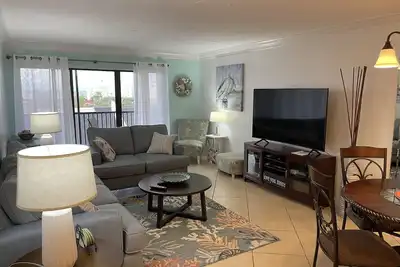 Image de Penthouse suite with ocean views 2Br 2 Bath “Great sunsets from lanai”