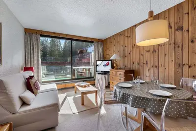Image de Charmant Appartement avec Balcon Sud, au Pied des Pistes Ă Courchevel 1850