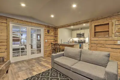 Image de Rustic Anchorage Hideaway: Walk to Coastal Trail!