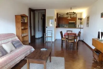 Image de Appartement 2 pièces pour 6 personnes, cabine, parking, au cœur du village, proche des pistes