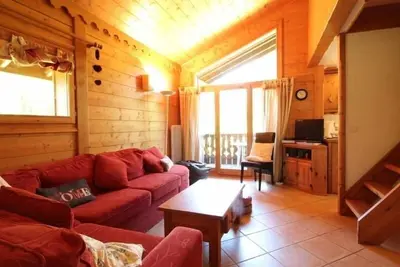 Image de Duplex chaleureux 4 pièces avec wifi, parking, proche spa & bus pour ski