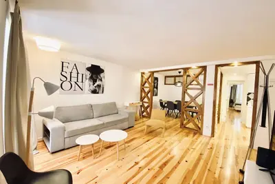 Image de Apartamento Design 3 Quartos no Centro Histórico Perto do Chiado