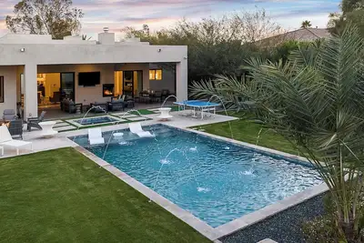 Image de Paradise Valley Estate - A Luxury Villa w/ Mesmerizing Backyard Oasis!