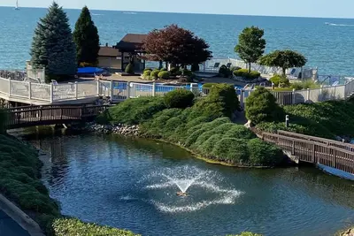 Image de Three Bedroom Condo - Spectacular View Of Lake Erie!