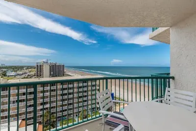 Image de 3 Br/3 Ba Family Friendly Beach and Ocean Views Getaway