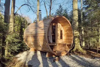 Image de the Hideaway - King Bed! *Wood Fired Sauna* - Private Lake Access