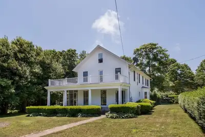 Image de Entire House:14 Guests, 7 BRs, 10 Beds, 5 Full Baths, Outdoor Shower, Beach Gear