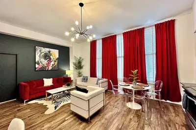 Image de Location! Location! Location! Walk to Everything Nola! 3 Bedroom 2 Bath Sleeps 6