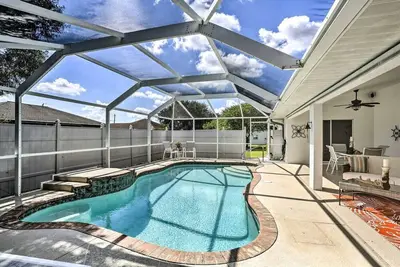 Image de We Got You! Loaded home w/ Heated Pool & Large Yard