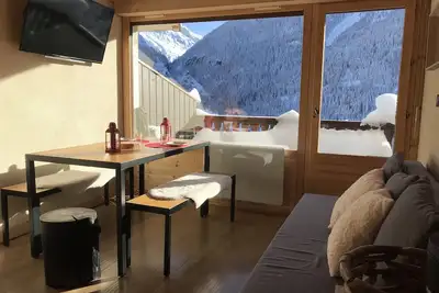 Image de Duplex 5 personnes - Cheminée - skis aux pieds - Champagny La Plagne Paradiski