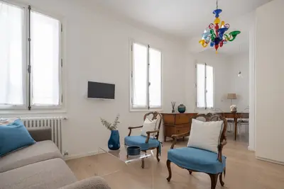 Venetian Palace Blue Apartment R&R
