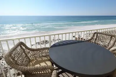 Image de Sdn 402: Sunny Dolphin - Your Perfect Beachfront Retreat by the Sea!