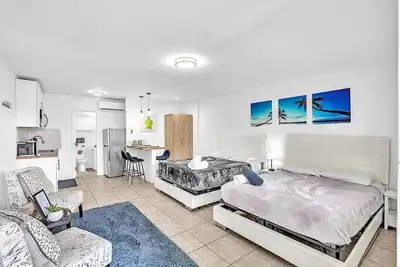 Image de Large Studio Suite Close to Beach and Casino Db3