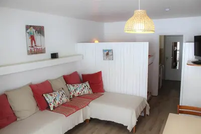 Image de Au pied des commerces, 4ème étage, vue pistes de ski/montagne, balcon, télévision, 28m²