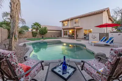Image de Wow! Hikers\/Bikers\/Golfers Paradise, Pvt Htd Pool, Putt Green, Tesla Charger