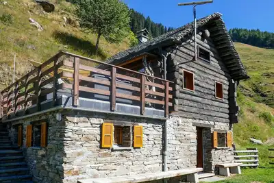 Image de Merveilleuse maison de vacances privée pour 4 personnes avec Wifi, patio, animaux admis et parking