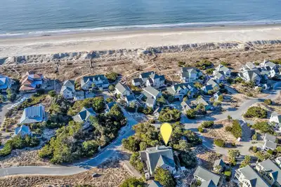 Image de Ideal location! Charming 3 Bd 2. 5 Ba. Steps to beach. Dog friendly! New Cart!