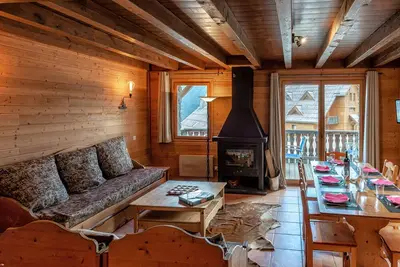 Image de Chalet en bois avec 3 chambres à Pra Loup