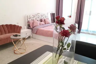 Image de Chic Fully Furnished Studio with Canal/Burj View