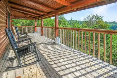 Image de Peaceful & Serene • Mtn Views • Wrap Around Deck