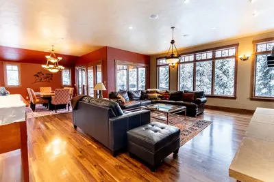 Image de Luxury Home on Keystone's River Course, Spacious Decks with Private Hot Tub
