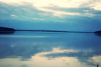 Image de There's Nothing Quite Like Lake Life - Woods On The Water @ D'Arbonne Pointe