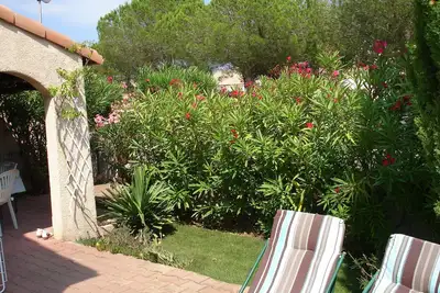Image de Villa avec jardin et terrasses