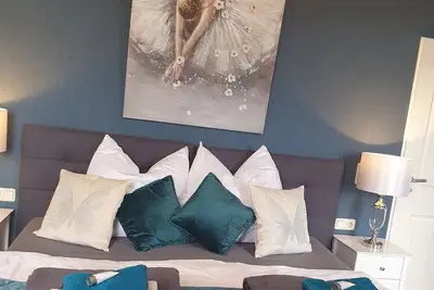 Image de Apartment with lake view / guest apartment 12 km from Motorsportarena Oschersleben
