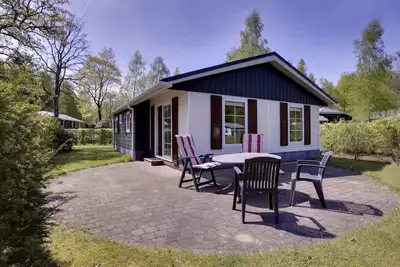 Image de 4-persoons bos by Interhome
